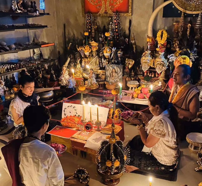 泰国<a href=https://www.tgqjwang.com/ target=_blank class=infotextkey>情降</a>后的第12天了，主动联系对方，对方冷若冰霜，这该怎么办？  第1张